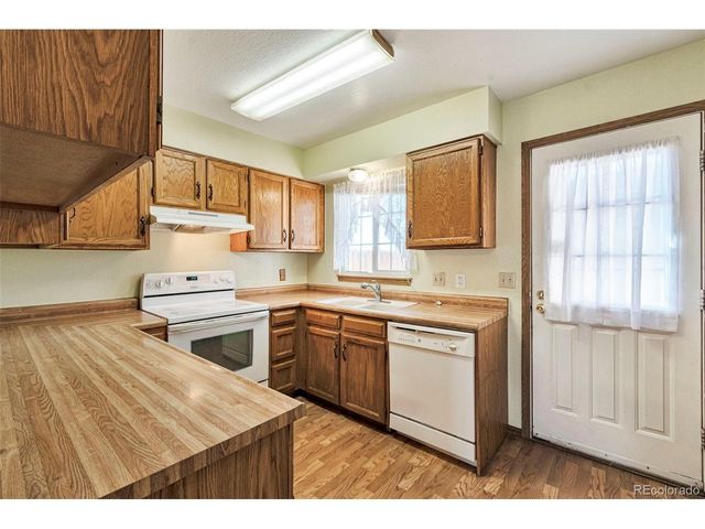 6763 S Independence St, Littleton, CO 80128