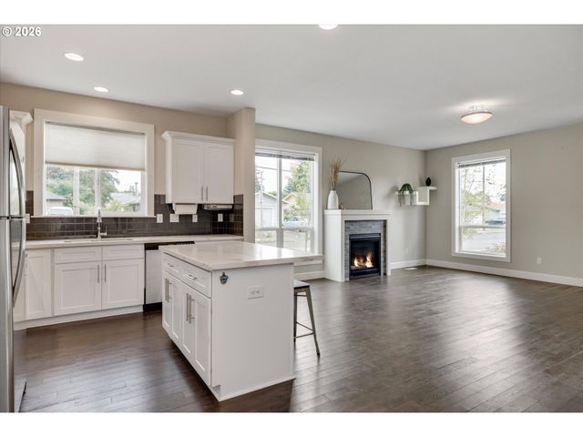 8209 Se 69TH Ave, Portland, OR 97206
