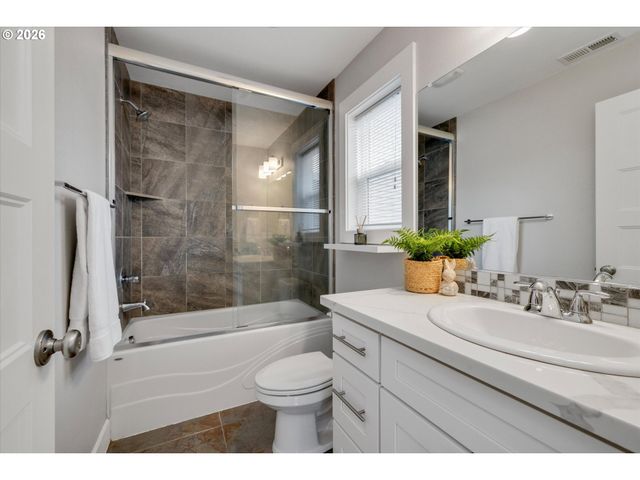 8209 Se 69TH Ave, Portland, OR 97206