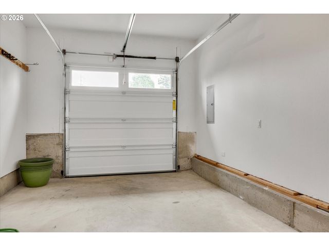 8209 Se 69TH Ave, Portland, OR 97206