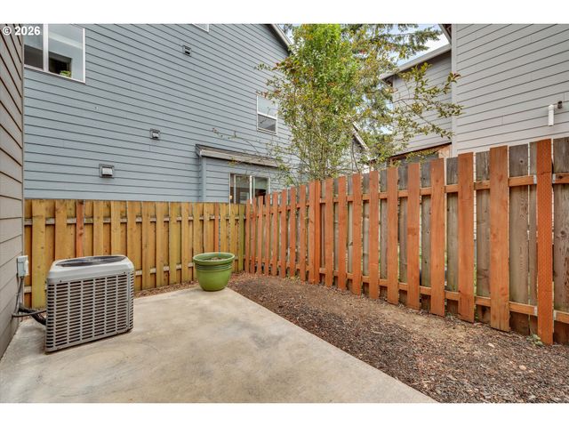 8209 Se 69TH Ave, Portland, OR 97206