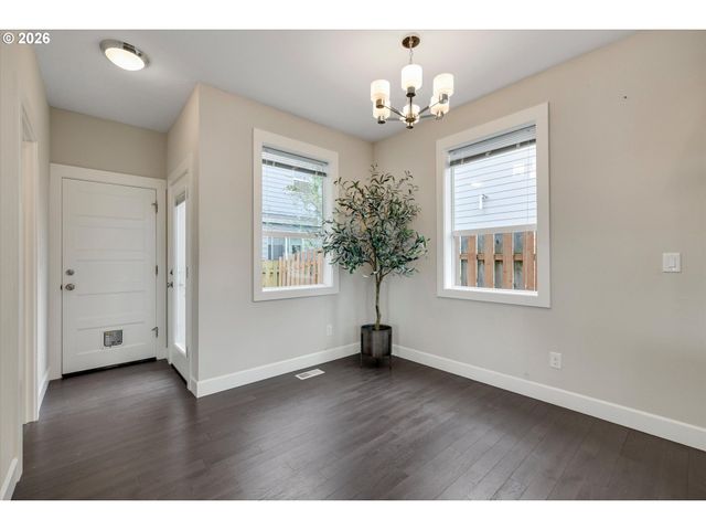 8209 Se 69TH Ave, Portland, OR 97206