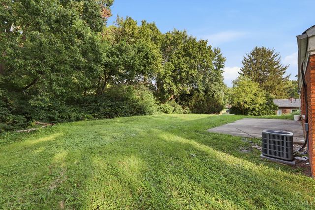 9230 Meadowglen Drive, Springfield Twp., OH 45231