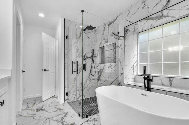 7702 Carolyn Street, Santa Fe, TX 77517