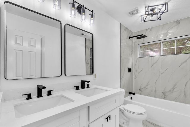 7702 Carolyn Street, Santa Fe, TX 77517