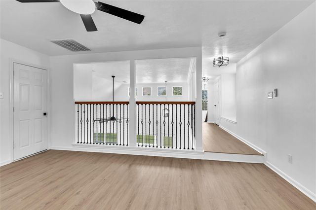 7702 Carolyn Street, Santa Fe, TX 77517