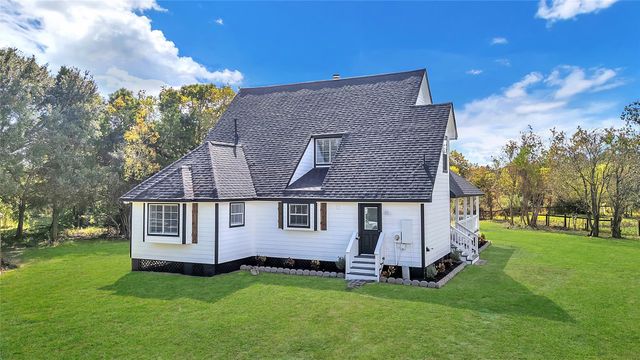 7702 Carolyn Street, Santa Fe, TX 77517