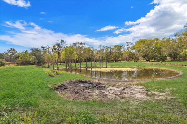 7702 Carolyn Street, Santa Fe, TX 77517