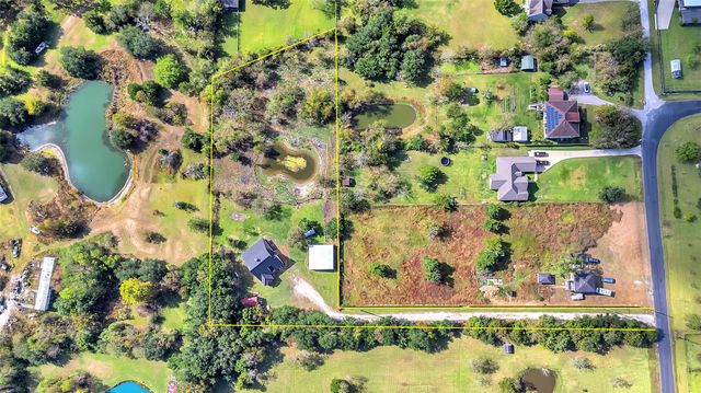 7702 Carolyn Street, Santa Fe, TX 77517