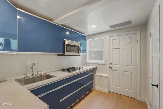 3666 Roderick Road, Los Angeles, CA 90065