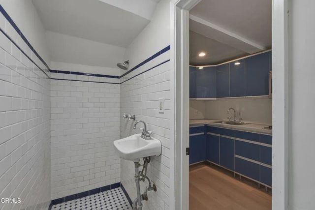 3666 Roderick Road, Los Angeles, CA 90065