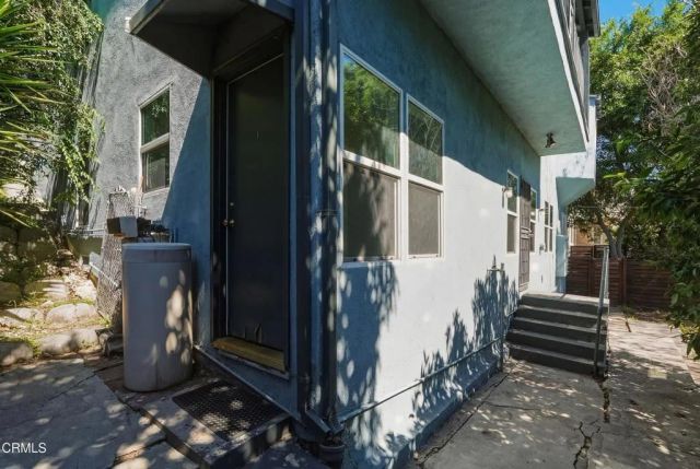 3666 Roderick Road, Los Angeles, CA 90065