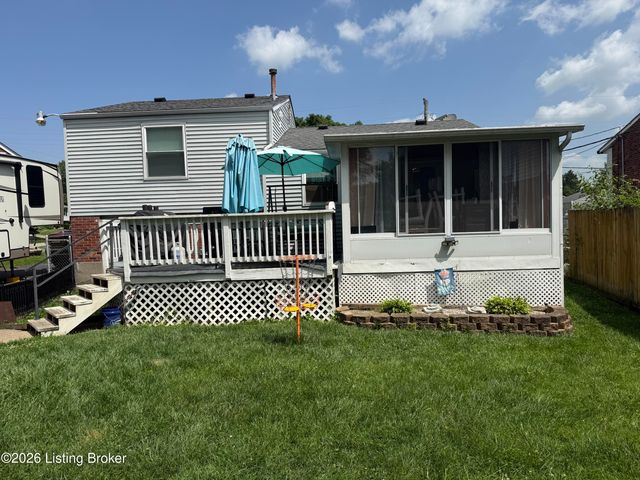 175 Prairie Dr, Louisville, KY 40229