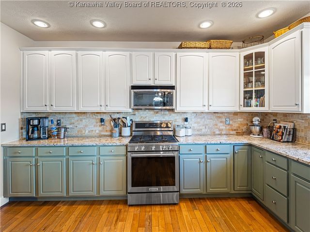 3404 Virginia Avenue, Hurricane, WV 25526