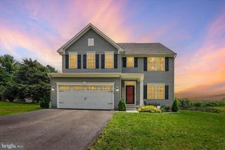 1480 BECK MILL RD, Hanover, PA 17331