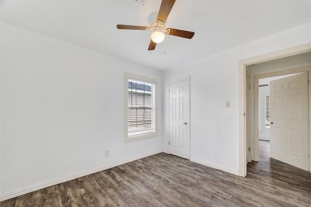 402 Meters Street, Houston, TX 77020