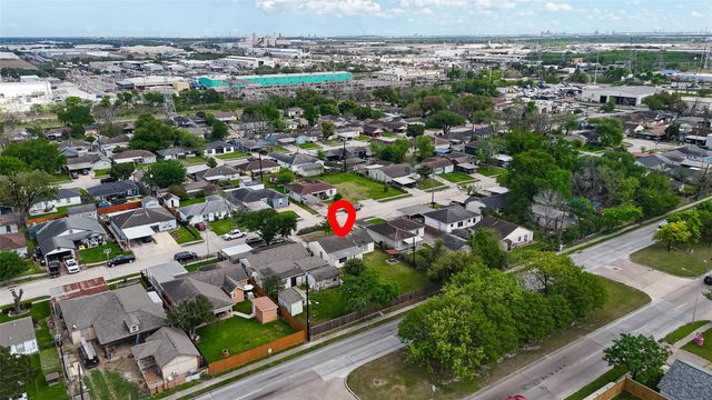 402 Meters Street, Houston, TX 77020