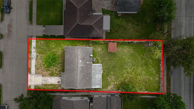 402 Meters Street, Houston, TX 77020