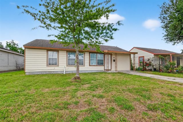 402 Meters Street, Houston, TX 77020