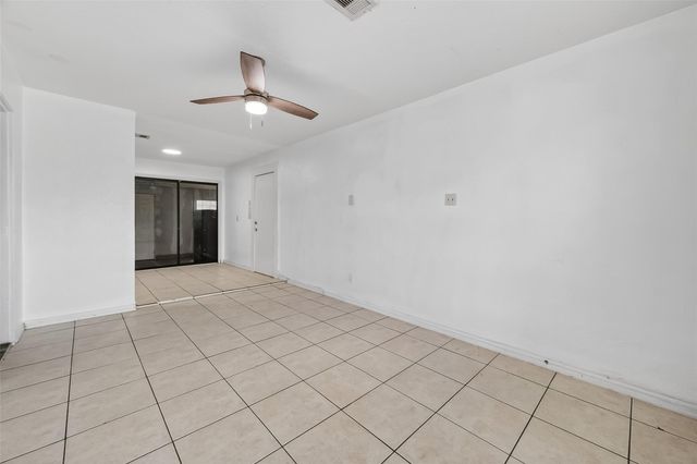 402 Meters Street, Houston, TX 77020