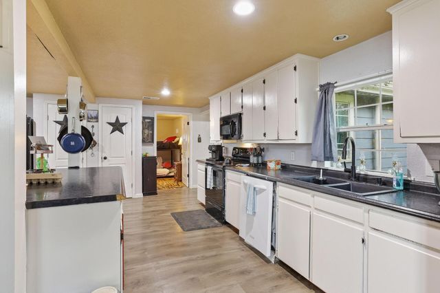 13017 E Fm 273, Telephone, TX 75488