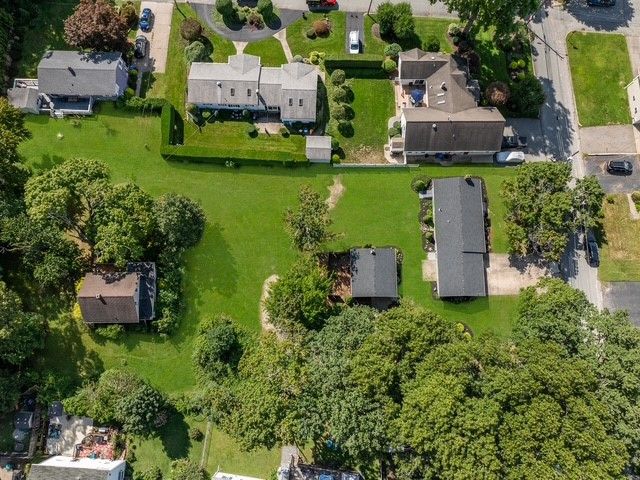 276 East Street, Cranston, RI 02920