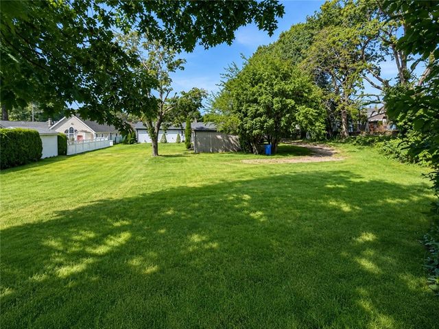 276 East Street, Cranston, RI 02920