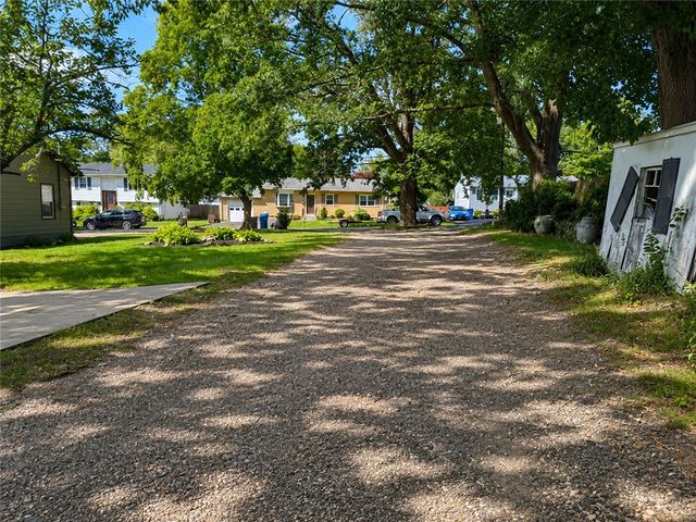 276 East Street, Cranston, RI 02920