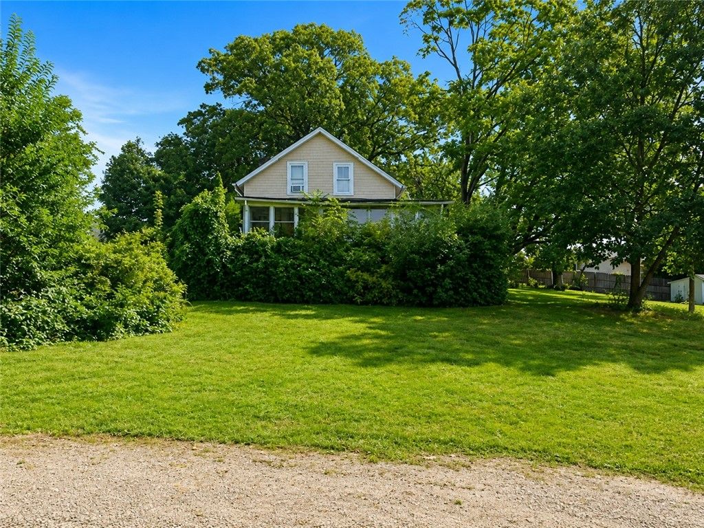 276 East Street, Cranston, RI 02920