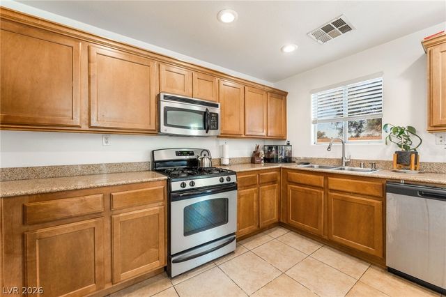 6388 Blue Twilight Court, Las Vegas, NV 89108