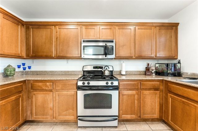 6388 Blue Twilight Court, Las Vegas, NV 89108