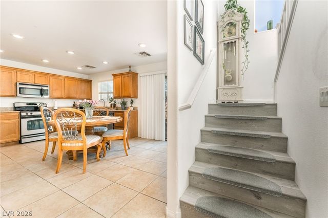 6388 Blue Twilight Court, Las Vegas, NV 89108