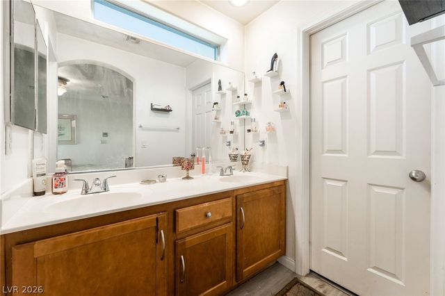 6388 Blue Twilight Court, Las Vegas, NV 89108