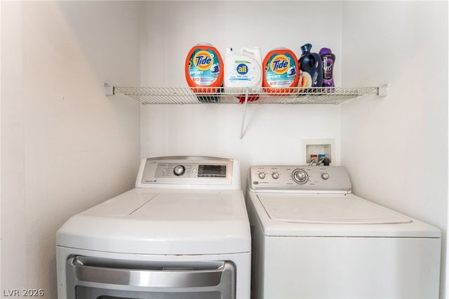 6388 Blue Twilight Court, Las Vegas, NV 89108