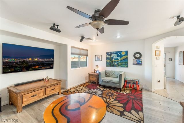 6388 Blue Twilight Court, Las Vegas, NV 89108