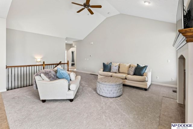 18892 Leavenworth Street, Elkhorn, NE 68022