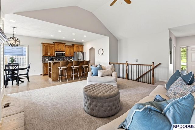18892 Leavenworth Street, Elkhorn, NE 68022