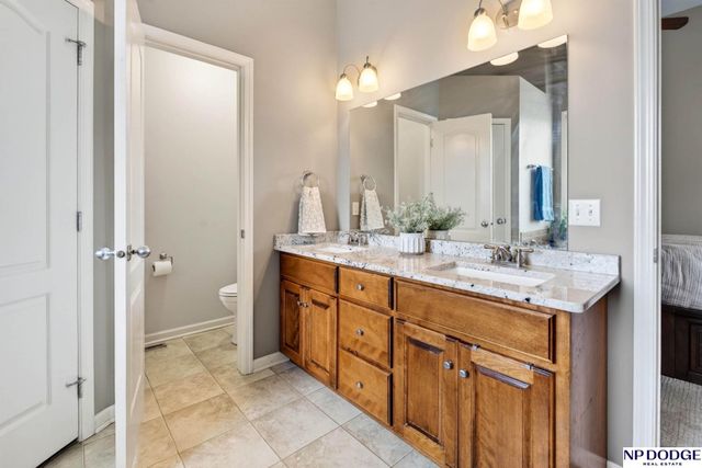 18892 Leavenworth Street, Elkhorn, NE 68022