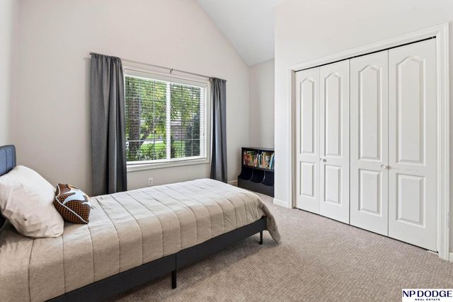 18892 Leavenworth Street, Elkhorn, NE 68022