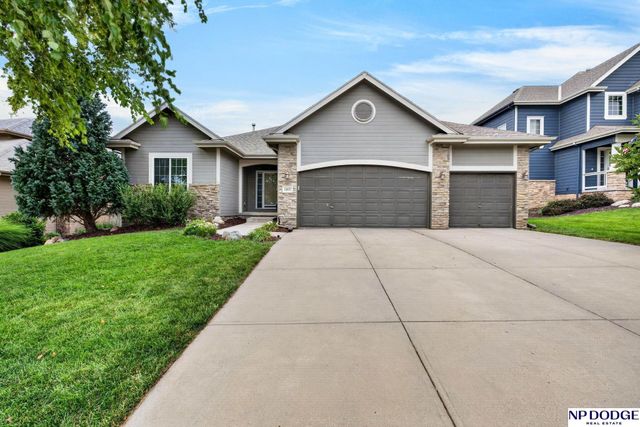 18892 Leavenworth Street, Elkhorn, NE 68022