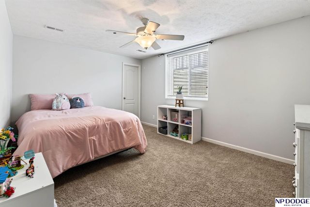 18892 Leavenworth Street, Elkhorn, NE 68022