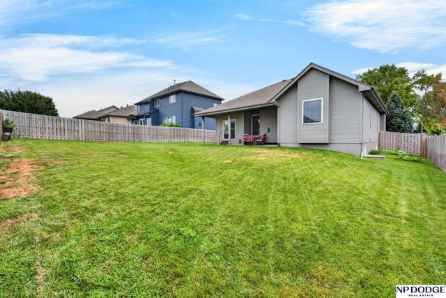 18892 Leavenworth Street, Elkhorn, NE 68022