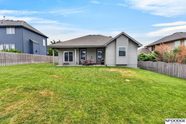 18892 Leavenworth Street, Elkhorn, NE 68022