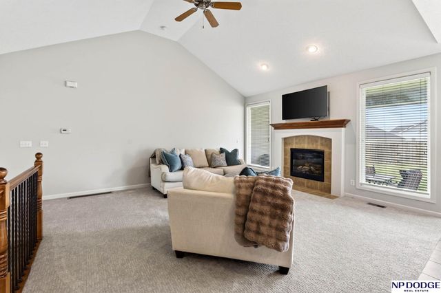 18892 Leavenworth Street, Elkhorn, NE 68022