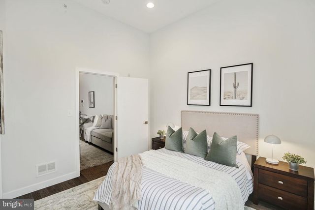 627 W OXFORD ST, Philadelphia, PA 19122