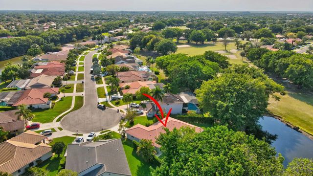 10049 Harbourtown Court, Boca Raton, FL 33498