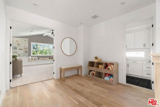 11813 Woodbine Avenue, Los Angeles, CA 90066