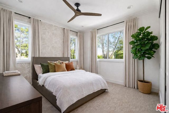 11813 Woodbine Avenue, Los Angeles, CA 90066