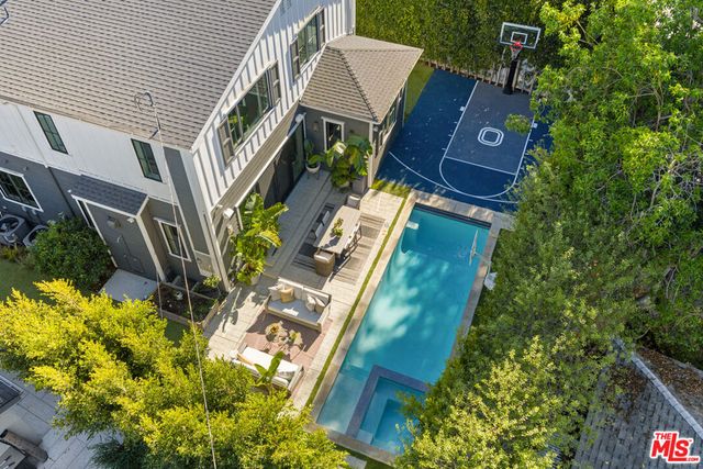 11813 Woodbine Avenue, Los Angeles, CA 90066