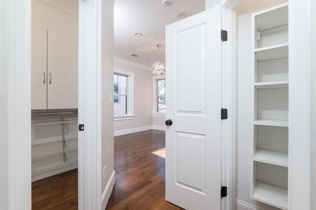 142 Fuller St 4, Brookline, MA 02446